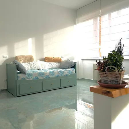 Domus Libeccio 57 * מרינה די פיזה